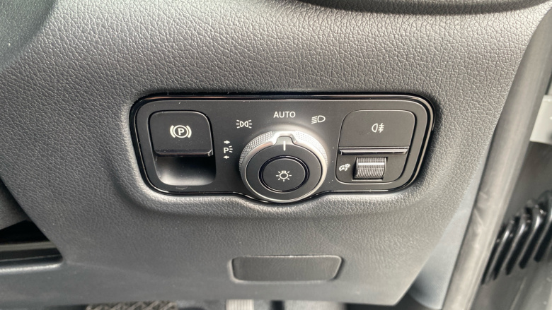 Mercedes-Benz Vito L2 Diesel Rwd 119CDI Select Crew Van 9G-Tronic
